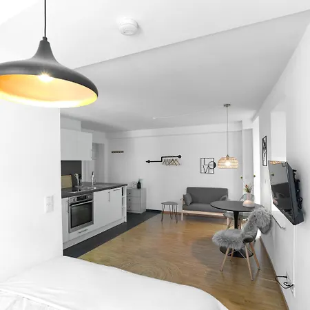 Lexapartments Design Zentral 200m Vom Marktplatz Ruhige Altstadtlage Reutlingen