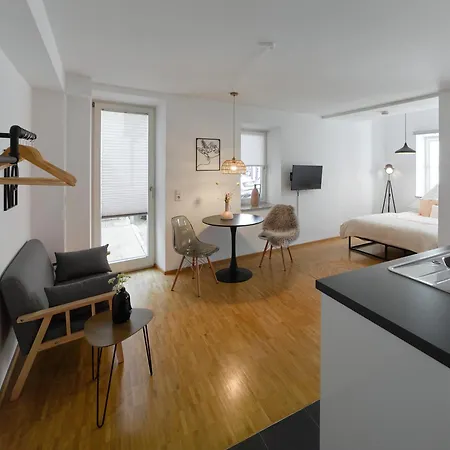 Lägenhet Lexapartments Design Zentral 200m Vom Marktplatz Ruhige Altstadtlage Reutlingen